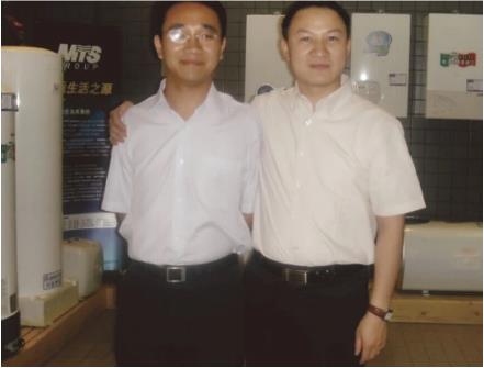 5f8f9a2db643d.jpg a.jpg