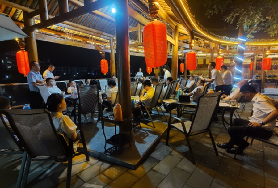 62b28f5de18e5.jpg 8.jpg