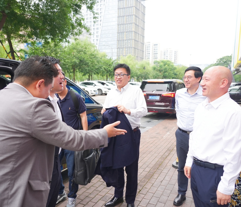 667299b3cd827.jpg 2.jpg