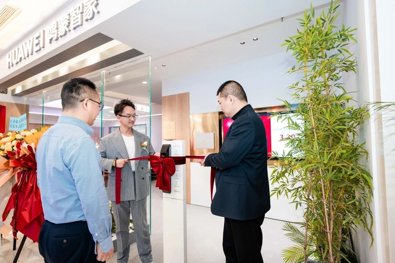 67f2129c77c24.jpg 4.jpg